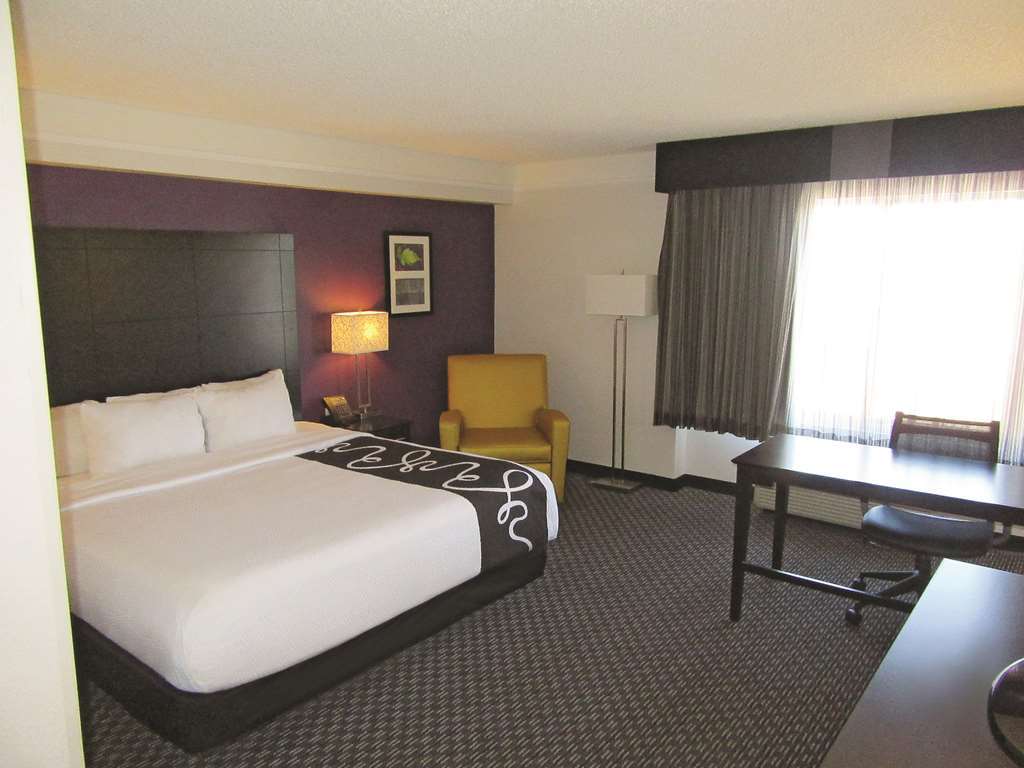 La Quinta By Wyndham Las Vegas Summerlin Tech Oda fotoğraf